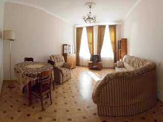 Апартаменты Apartments in Old City Львов Апартаменты с балконом-13